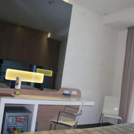 아이디어 플러스 4* 사보나