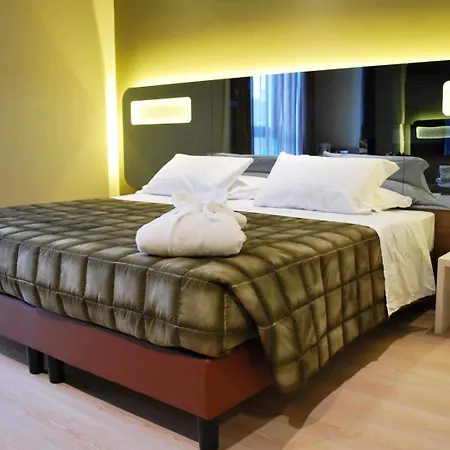 호텔 아이디어 플러스 4*