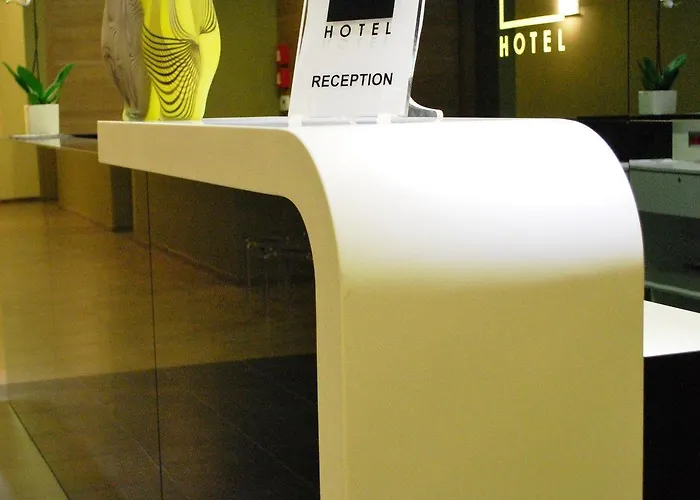 加萨沃纳酒店 4*