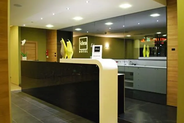 酒店 加萨沃纳酒店 4*