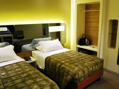 加萨沃纳酒店 4*